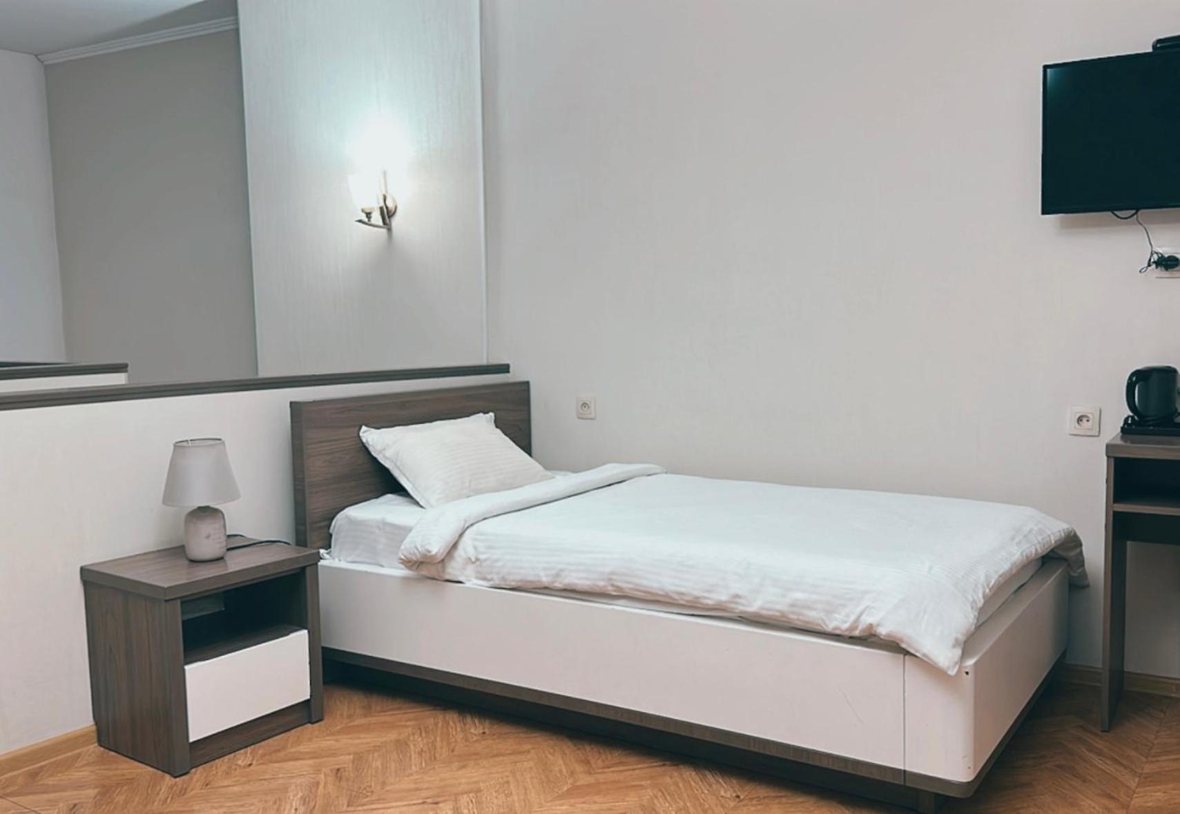 Hotel Four Brothers 3*