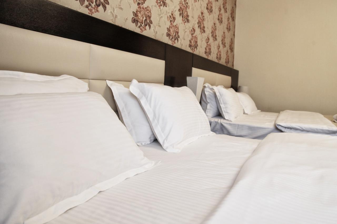 Hotel Four Brothers 3*